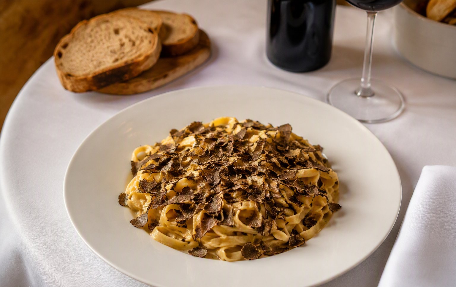 Tagliatelle al tartufo nero